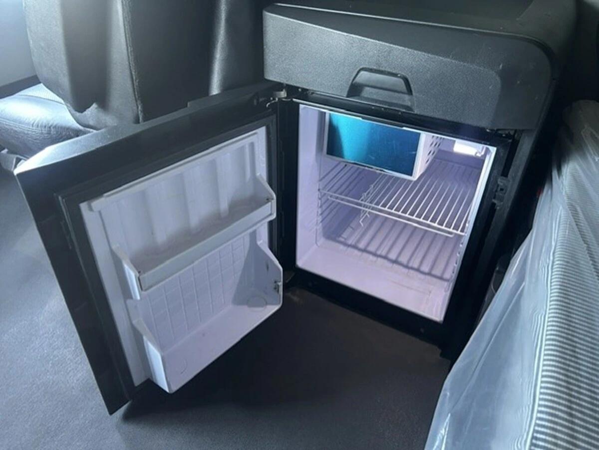 2022 Freightliner Cascadia — photo 18