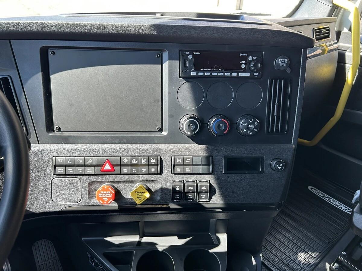 2026 Freightliner Cascadia in Twin Falls, ID — photo 17