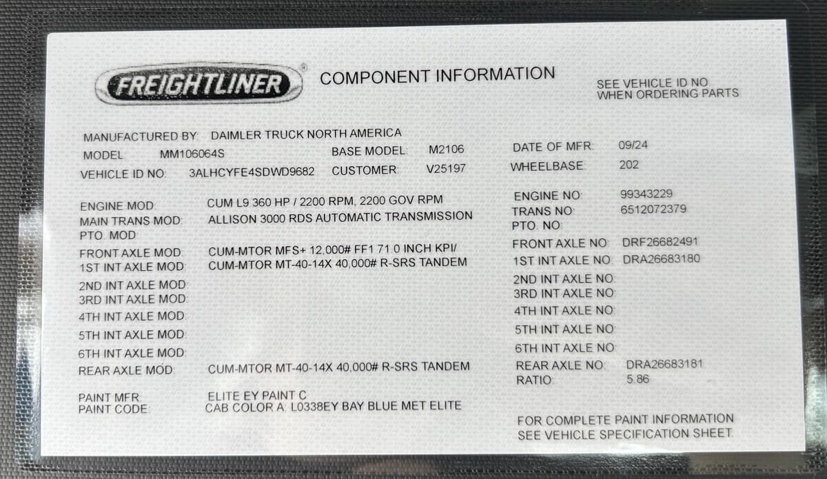 2025 Freightliner M2 106 in Roberts, WI — photo 9