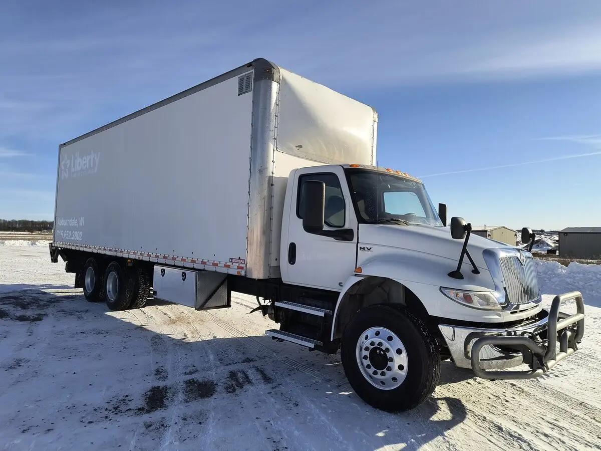 2020 International MV in Chippewa Falls, WI — photo 3