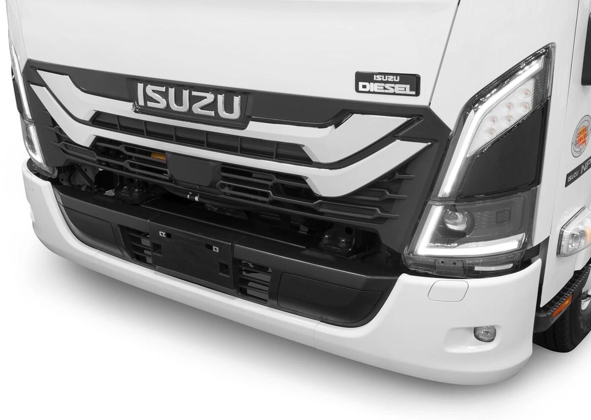2025 Isuzu NRR in Bridgeport, CT — photo 3