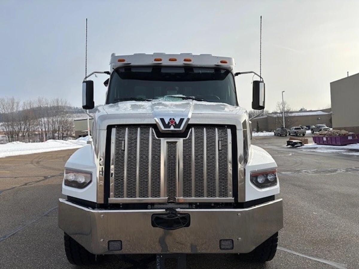 2026 Western Star 49X in La Crosse, WI — photo 2