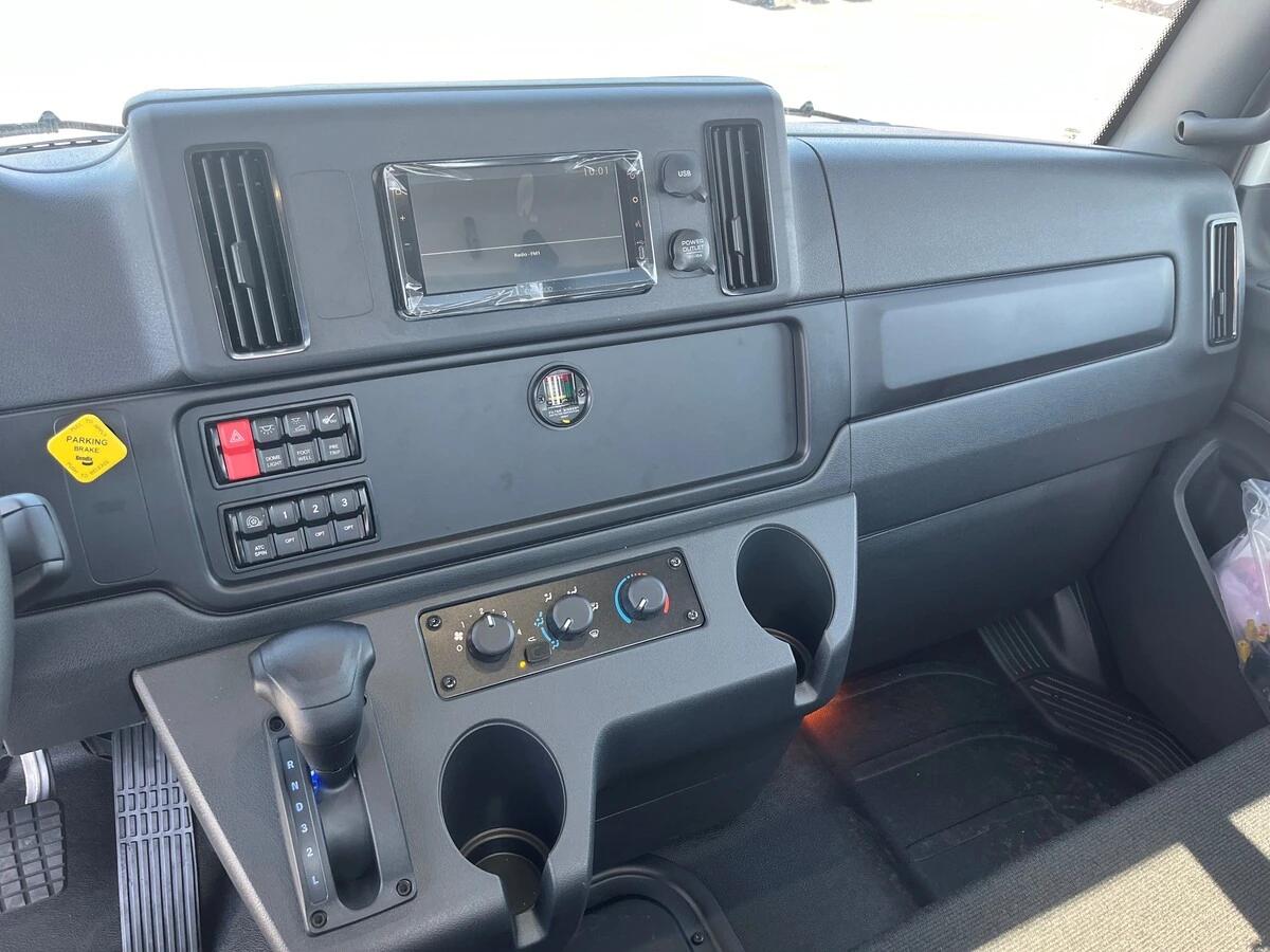 2026 Freightliner M2 106 in Portland, OR — photo 8