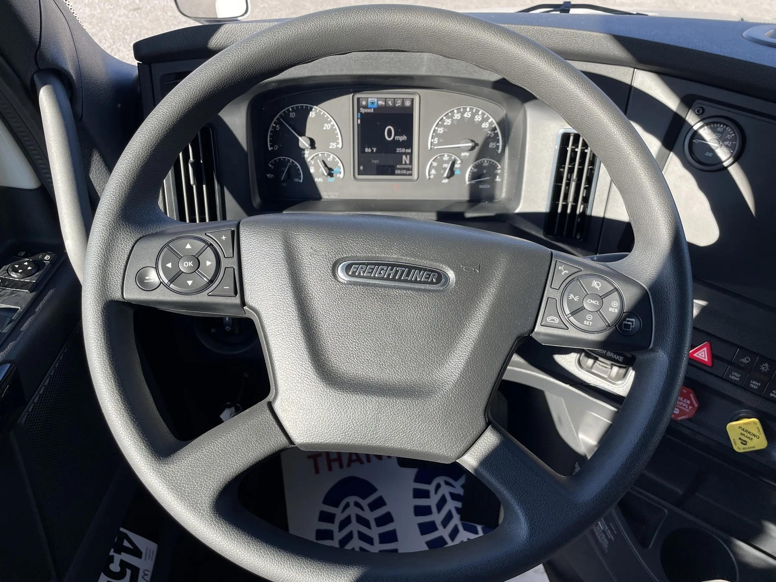 2026 Freightliner Cascadia in Chattanooga, TN — photo 21