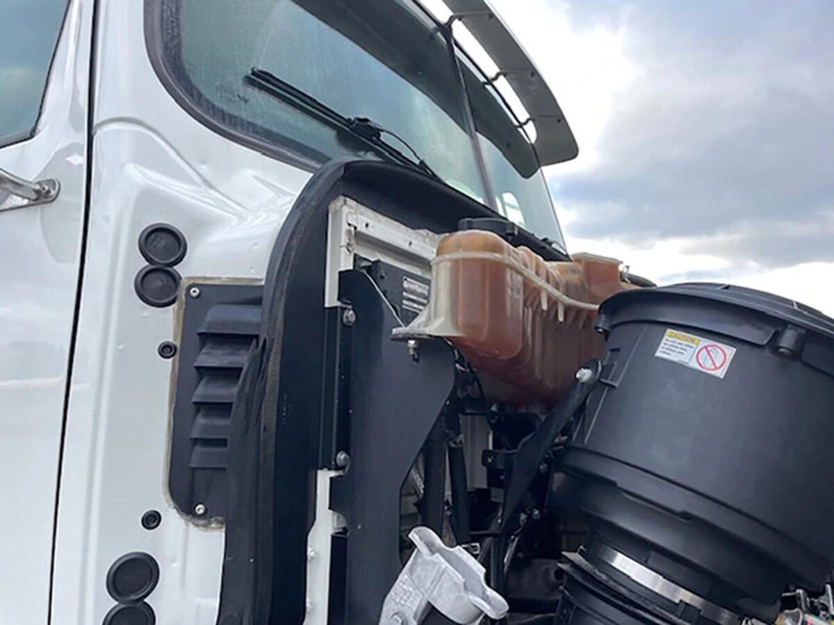 2020 Western Star 4700 in Warminster, PA — photo 37