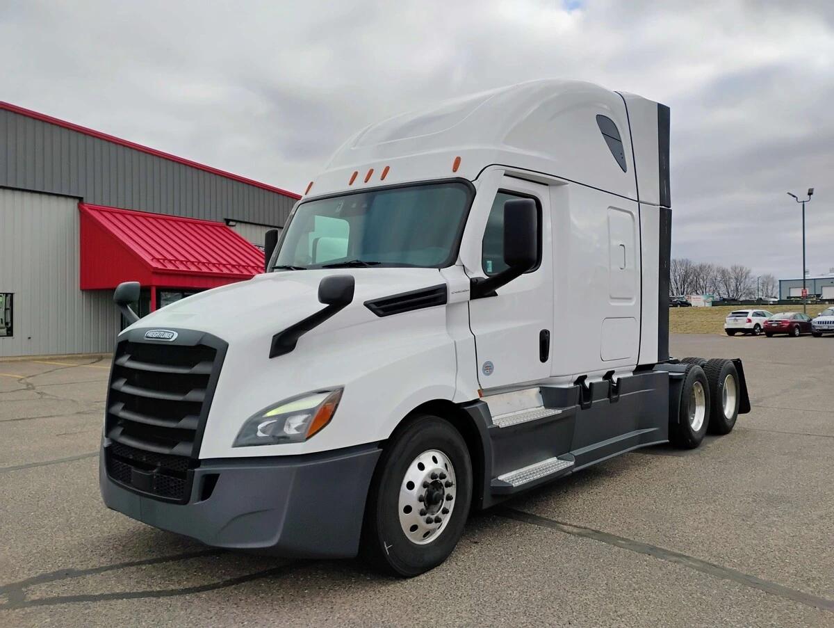 2024 Freightliner Cascadia
