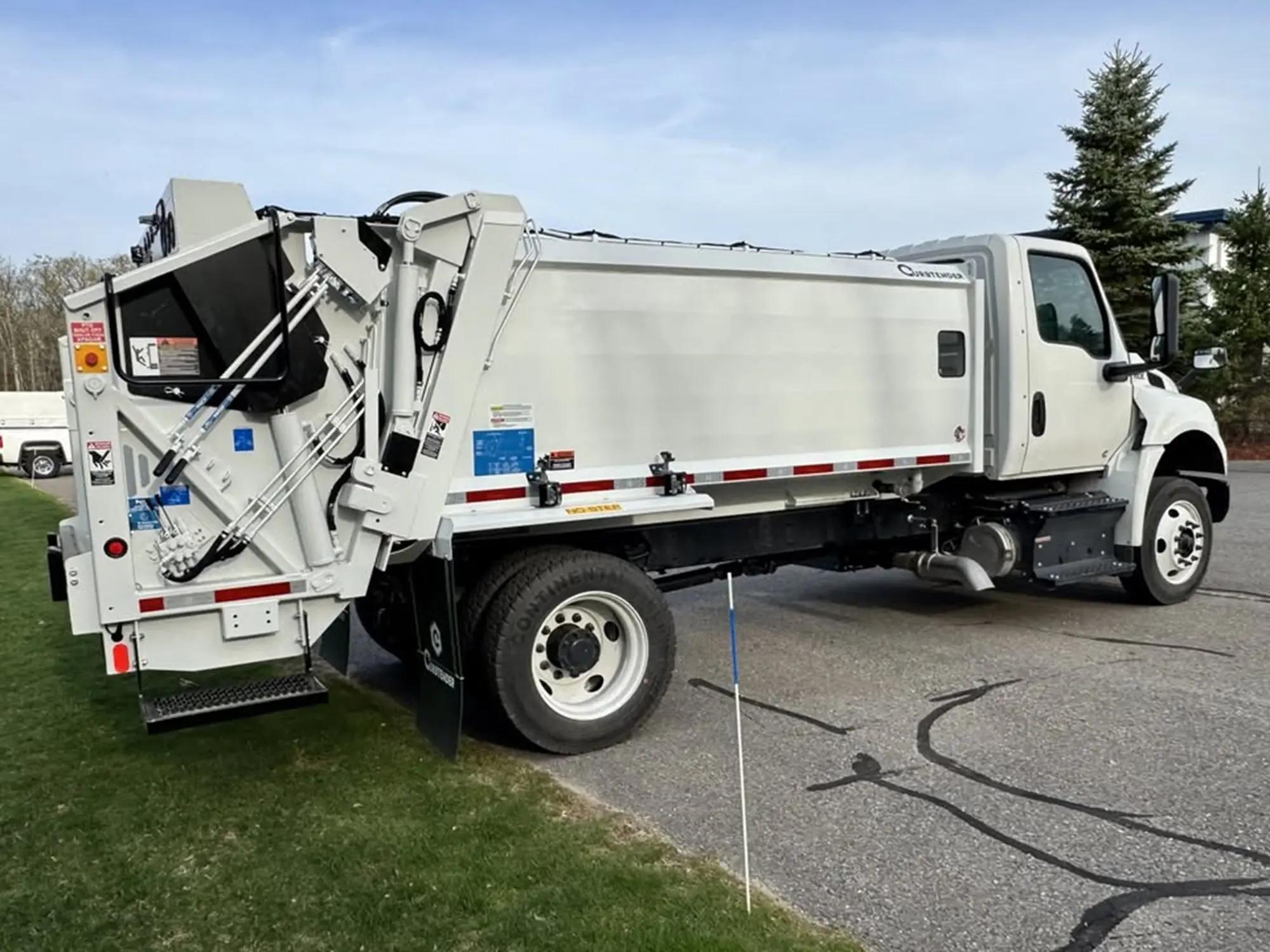 2025 International MV in Manchester, NH — photo 9