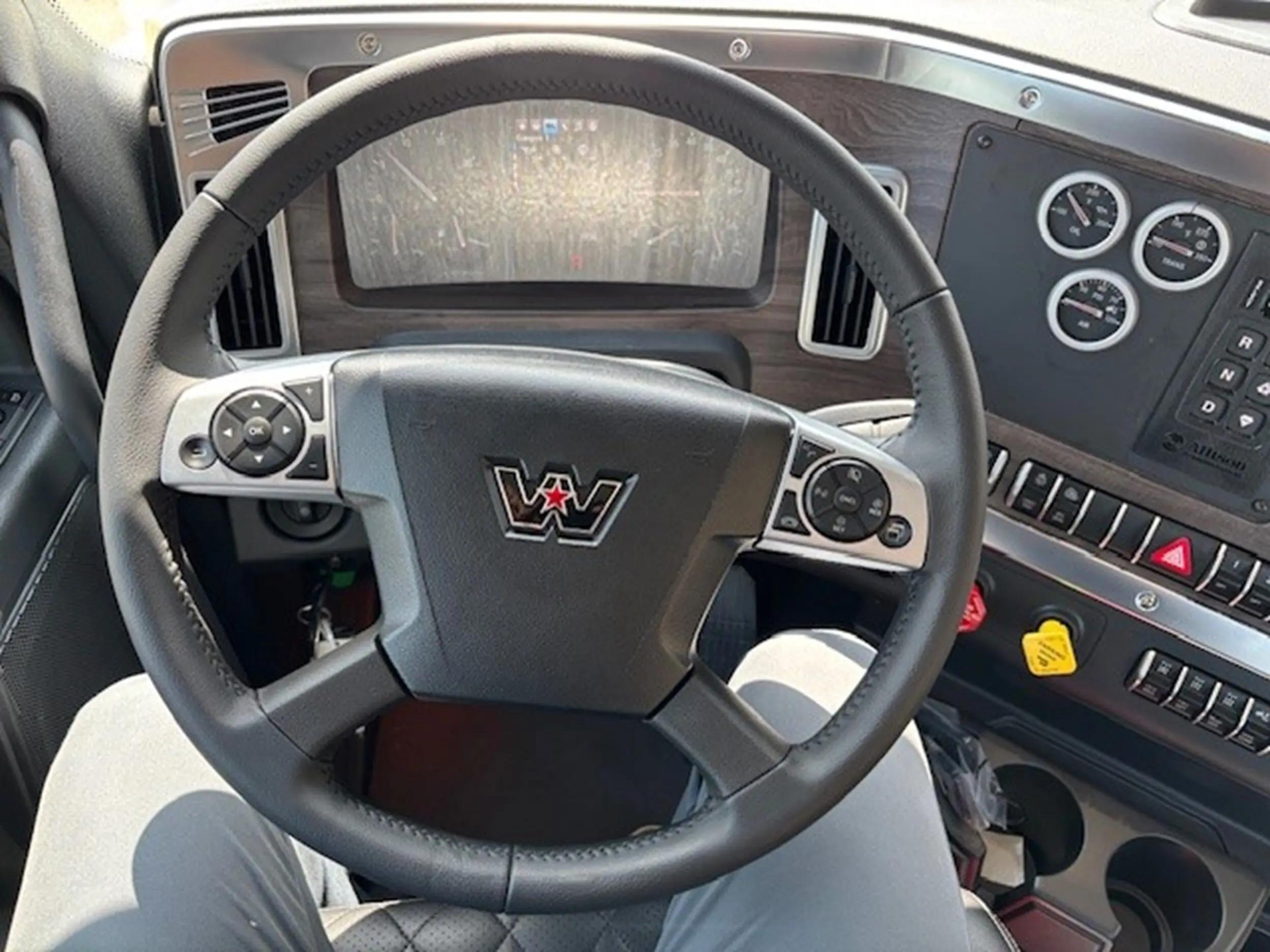 2026 Western Star 49X in La Crosse, WI — photo 12