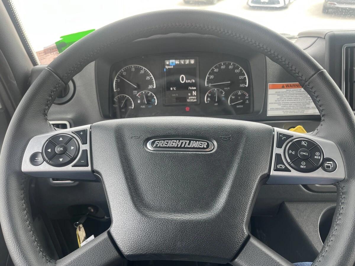 2027 Freightliner M2 106 — photo 6