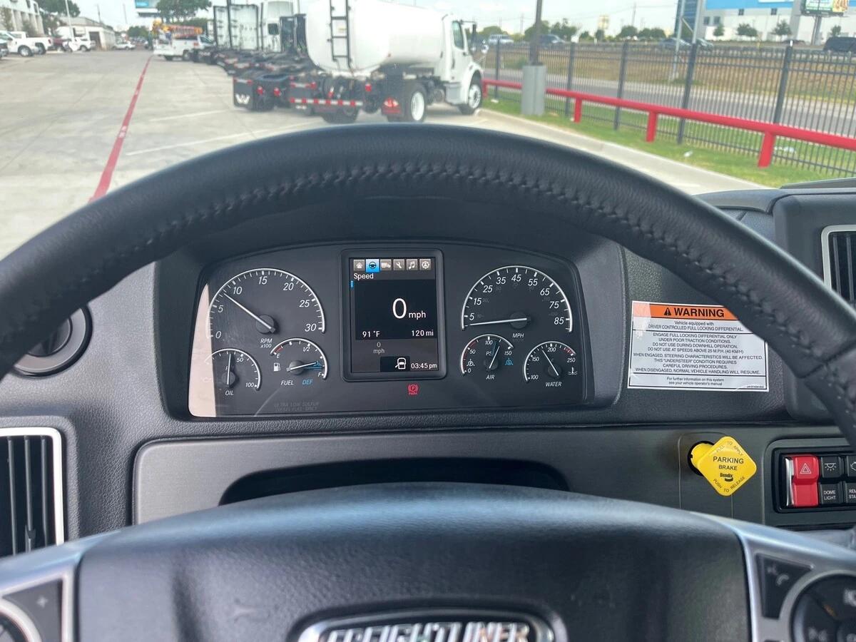 2026 Freightliner M2 106 in Fort Worth, TX — photo 12