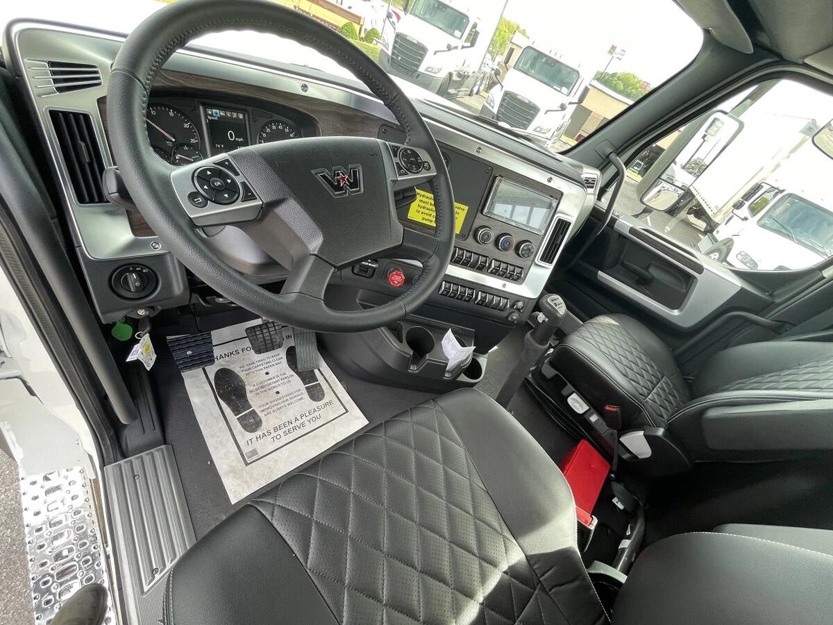 2027 Western Star 49X — photo 30