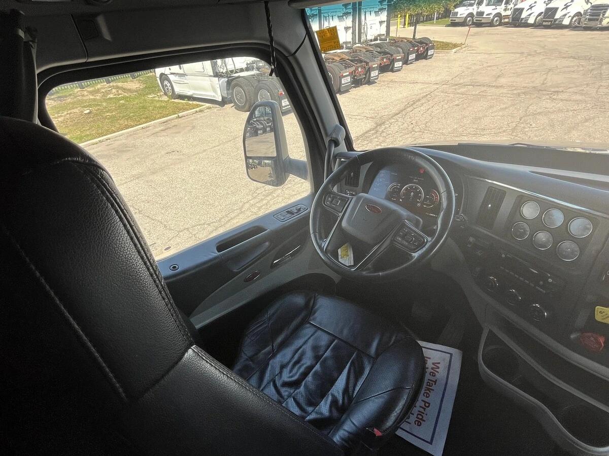 2023 Peterbilt 579 in Mississauga, ON — photo 44