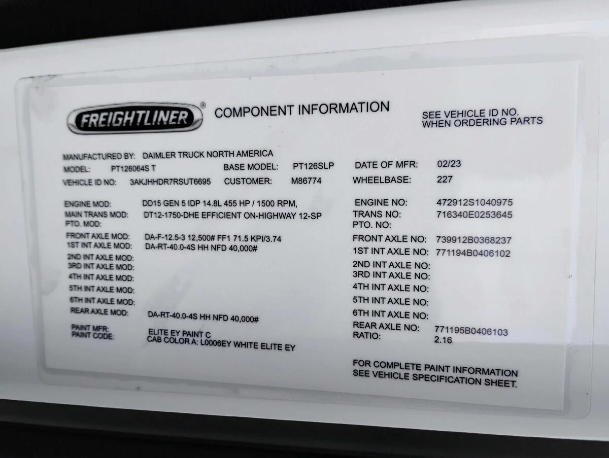 2024 Freightliner Cascadia in Chattanooga, TN — photo 24