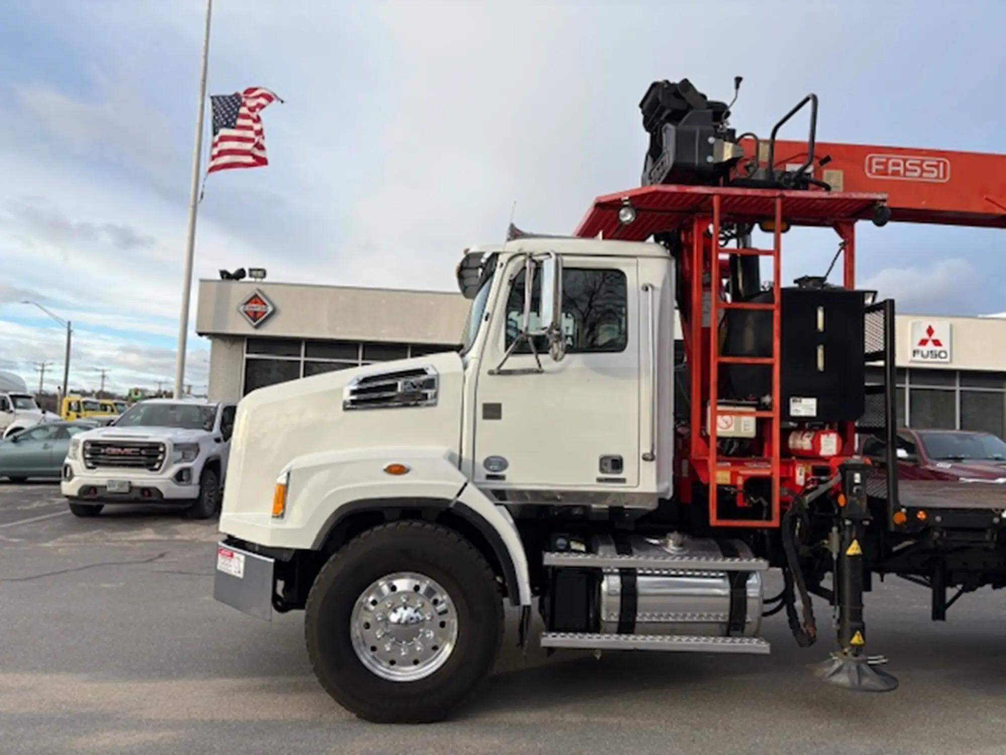 2015 Western Star 4700 in Manchester, NH — photo 26