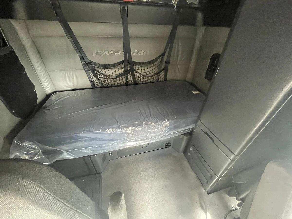 2022 Freightliner Cascadia — photo 25