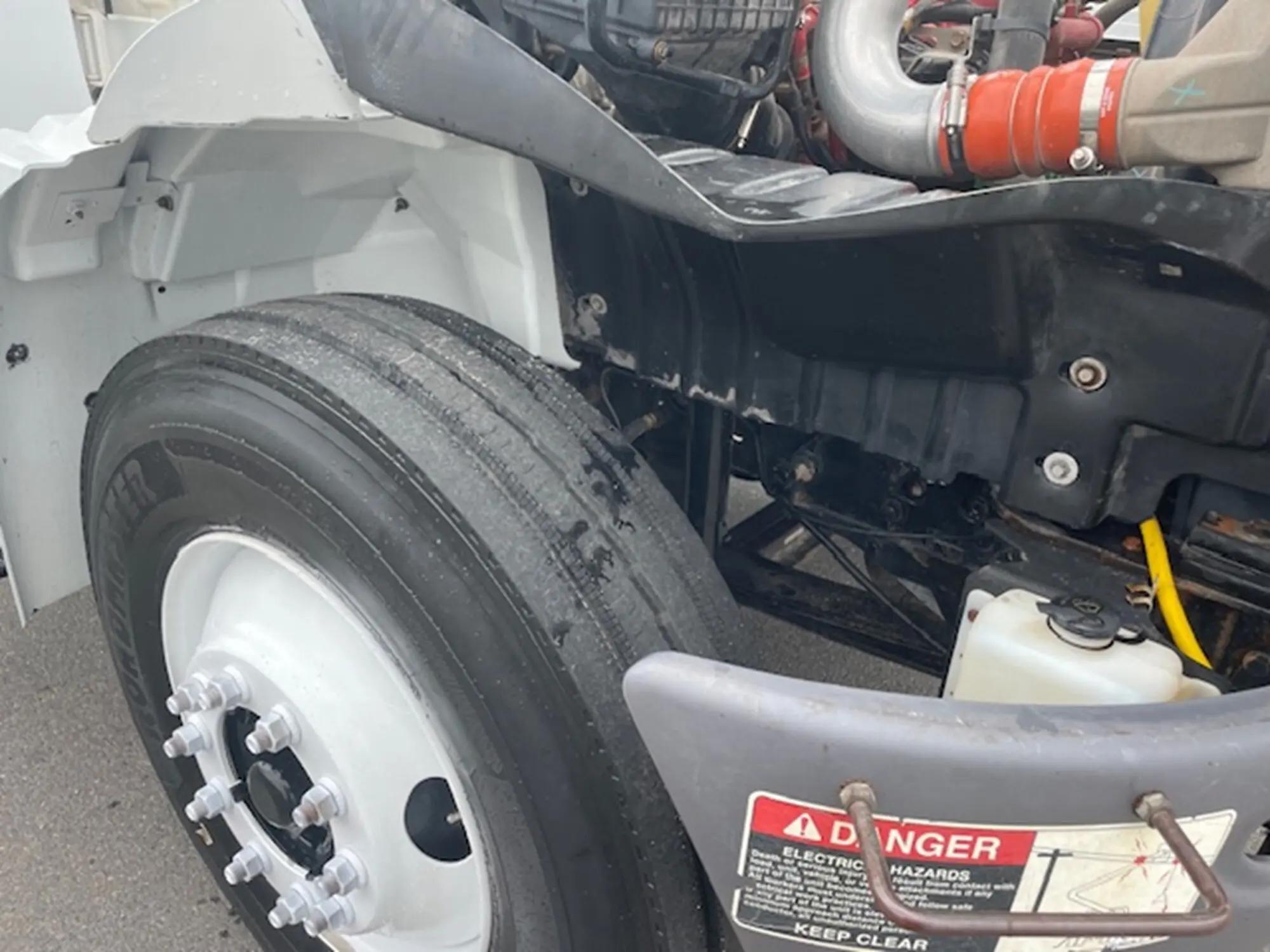 2019 International 4300 in Barrington, NH — photo 32