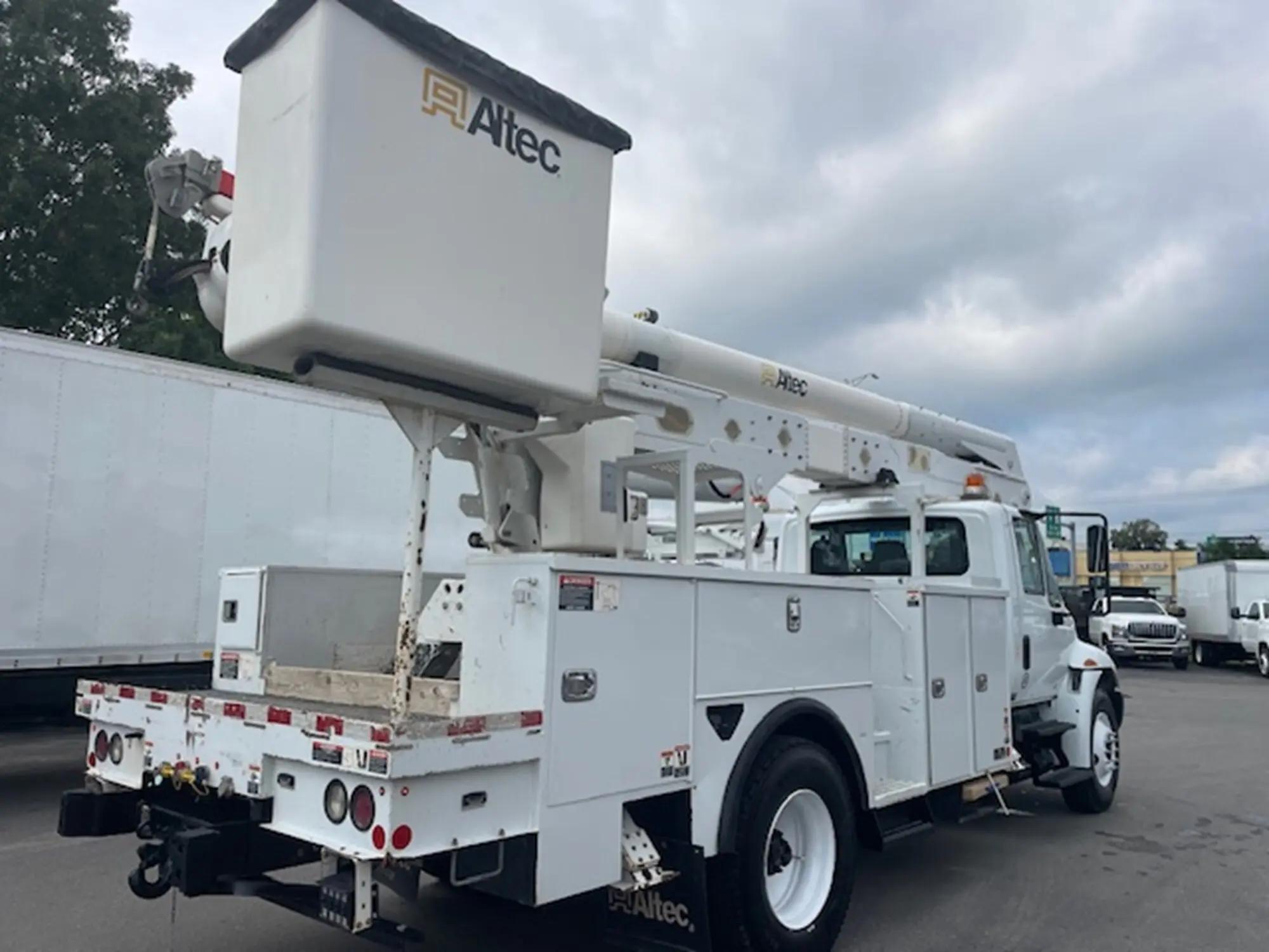 2019 International 4300 in Barrington, NH — photo 10