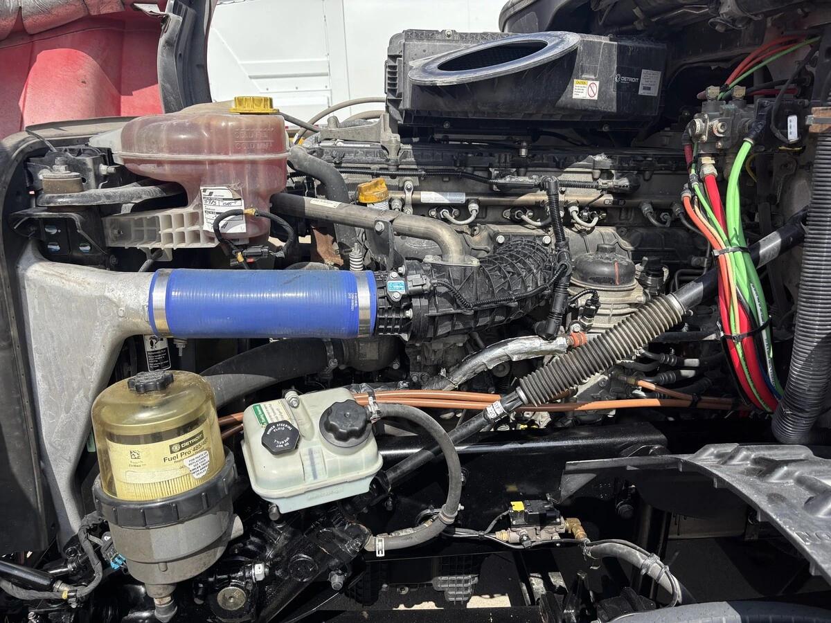2022 Freightliner Cascadia in Tulsa, OK — photo 25