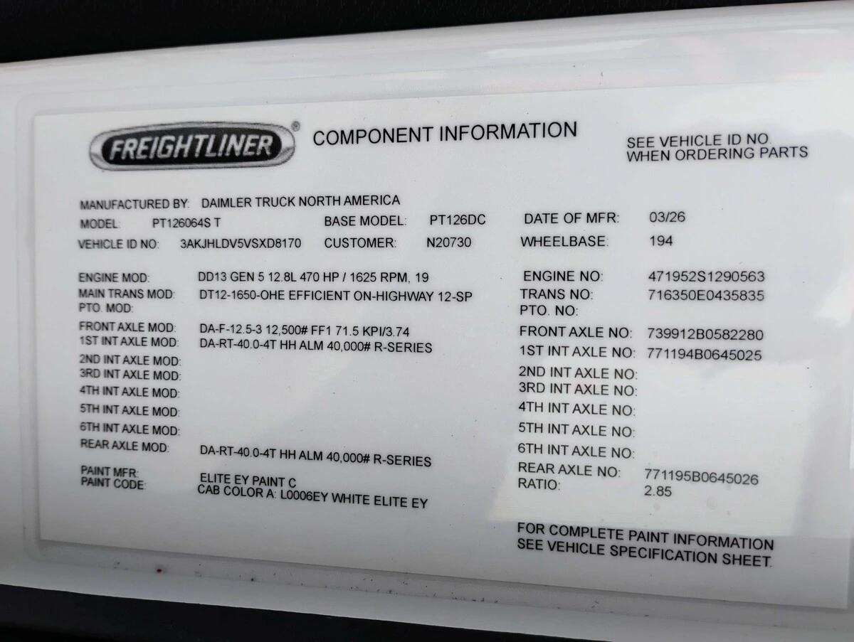 2027 Freightliner Cascadia — photo 19