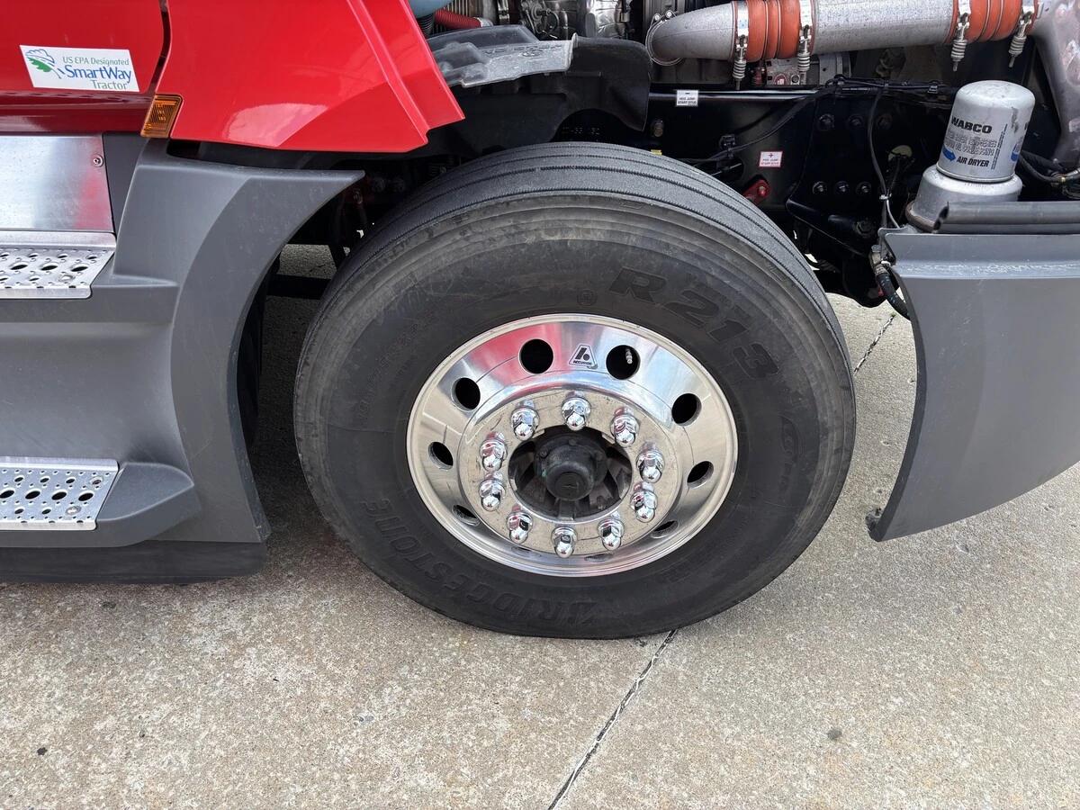 2022 Freightliner Cascadia in Tulsa, OK — photo 28
