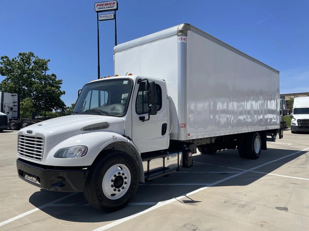 2023 Freightliner M2 106