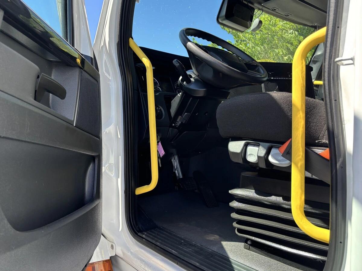 2025 Freightliner Cascadia — photo 11
