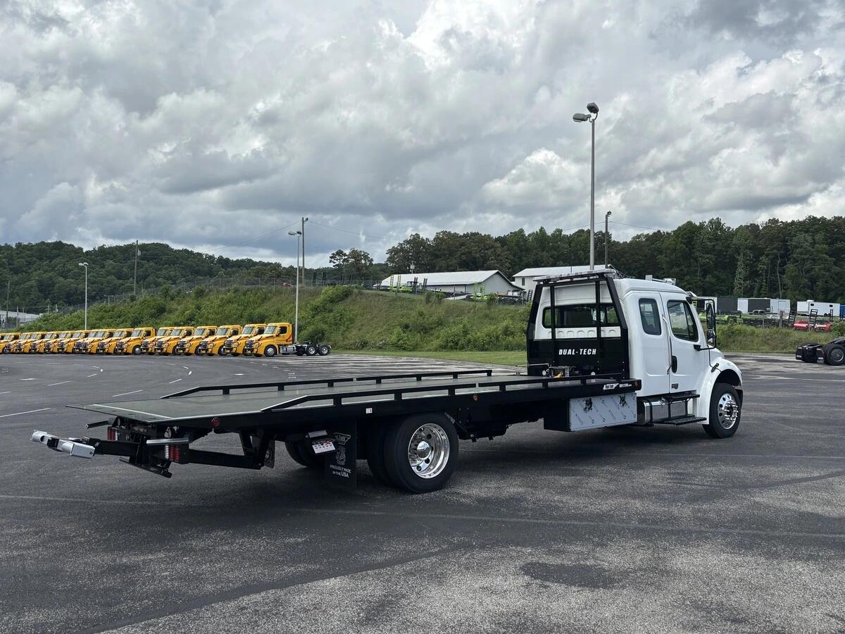 2025 Freightliner M2 106 in Knoxville, TN — photo 5