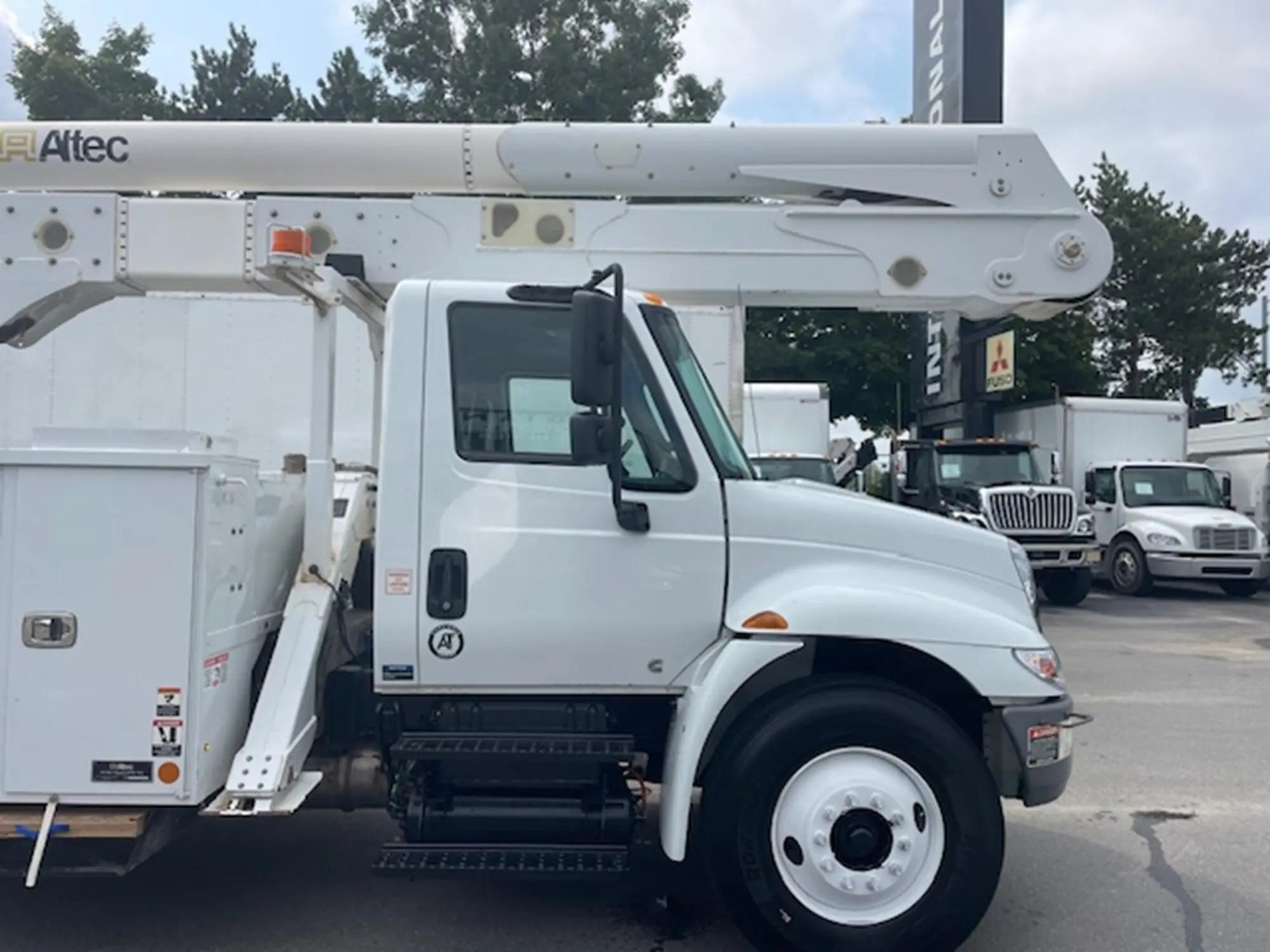 2019 International 4300 in Barrington, NH — photo 4