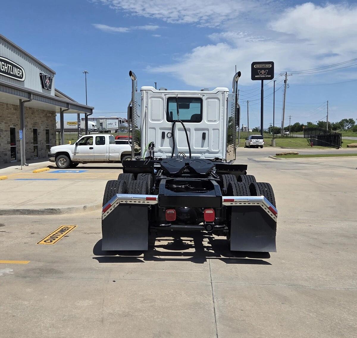 2022 Western Star 49X — photo 6