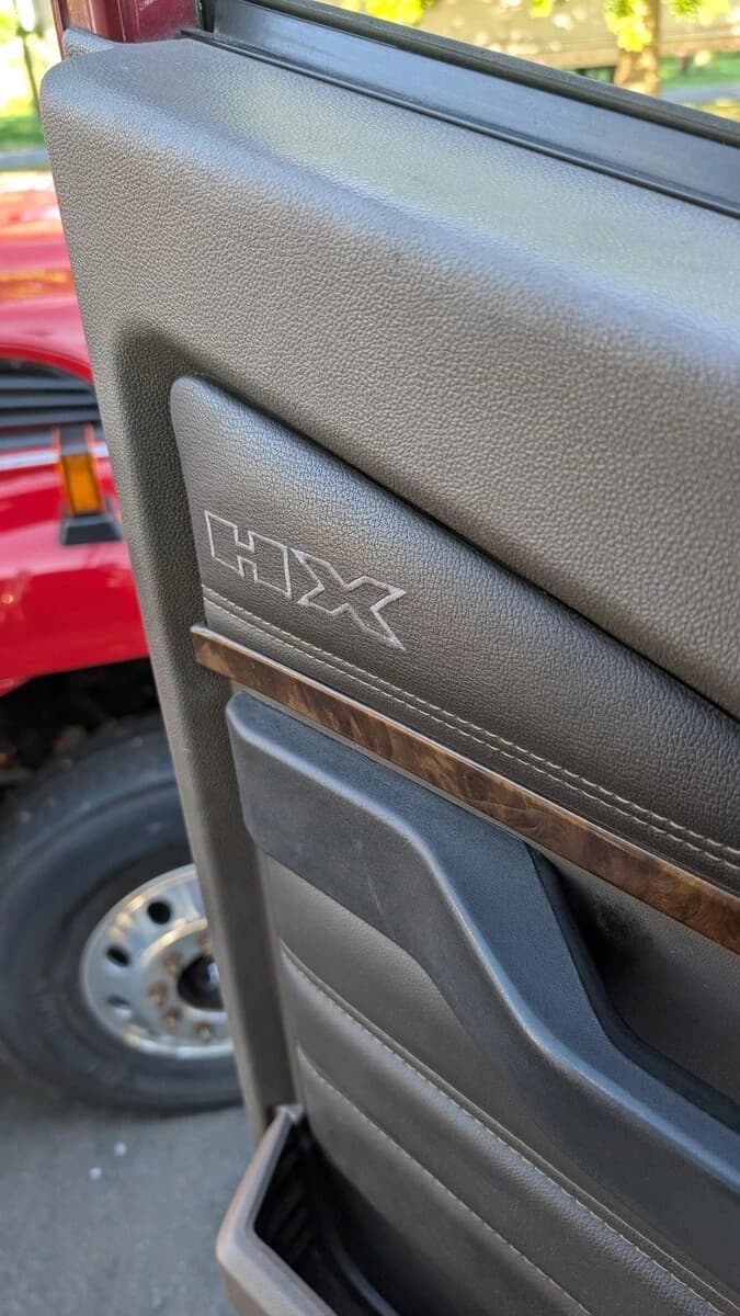 2019 International HX in Warminster, PA — photo 22