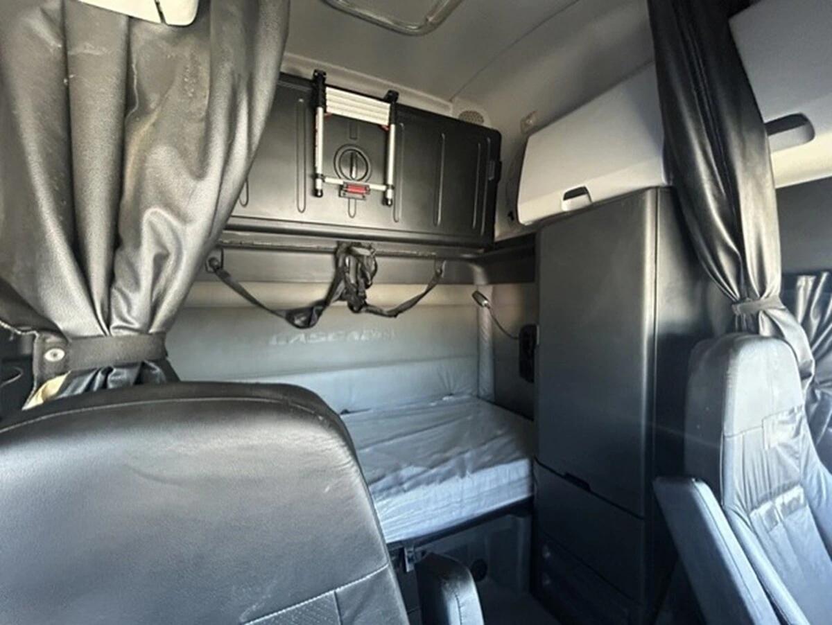 2022 Freightliner Cascadia — photo 16