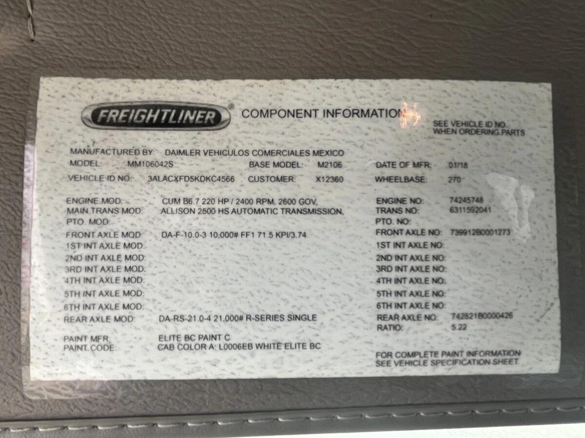2019 Freightliner M2 106 — photo 26