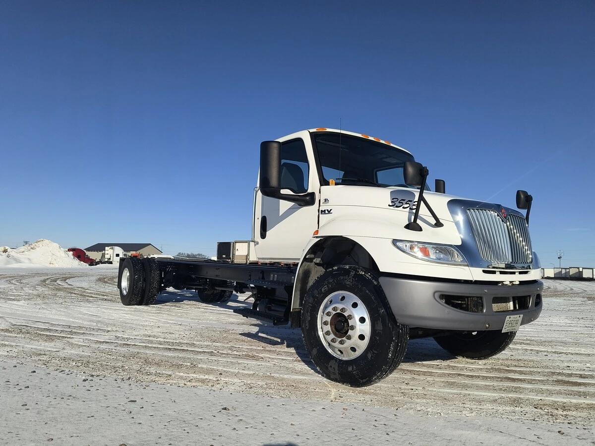 2020 International MV in Marshfield, WI — photo 3