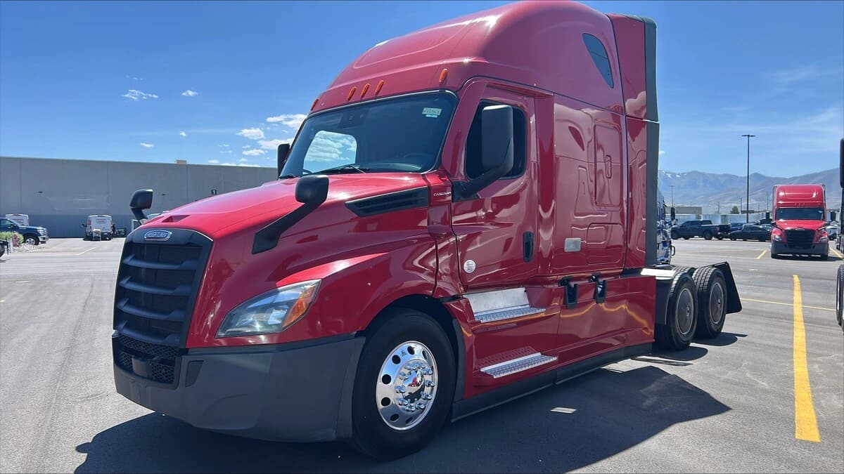 2023 Freightliner Cascadia