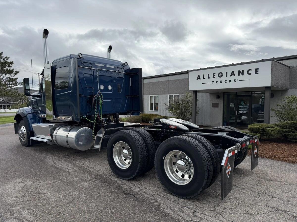 2025 International HX in Burlington, VT — photo 4