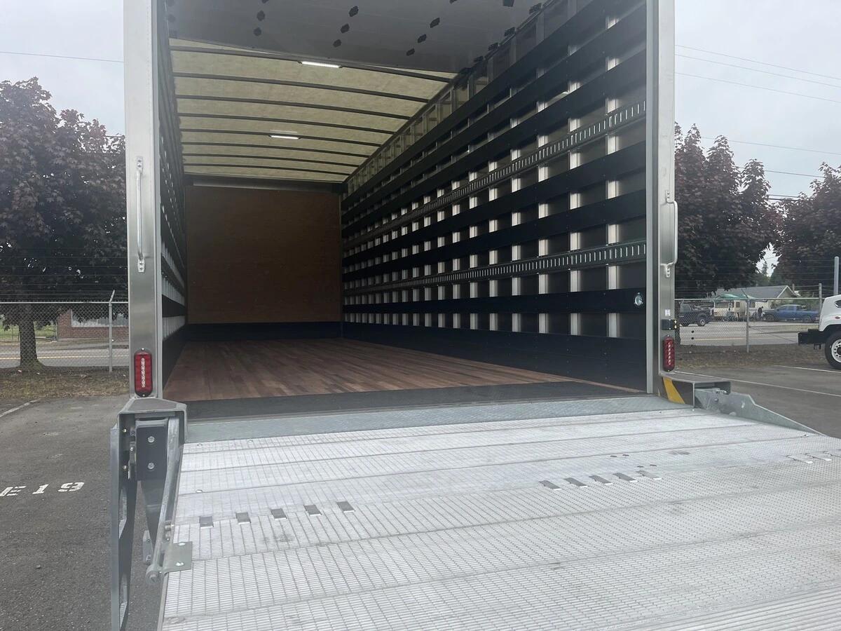 2026 Freightliner M2 106 in Portland, OR — photo 12