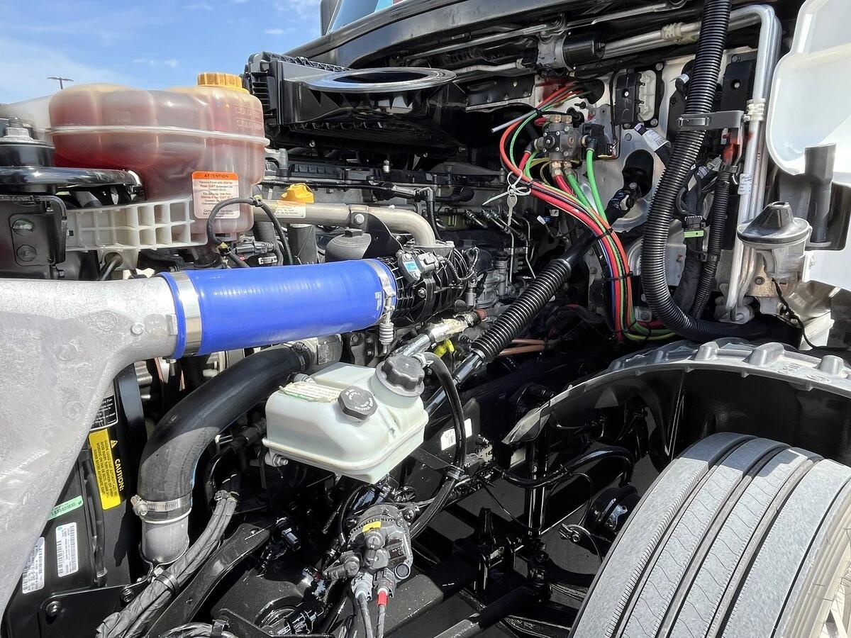 2024 Freightliner Cascadia in Chattanooga, TN — photo 38