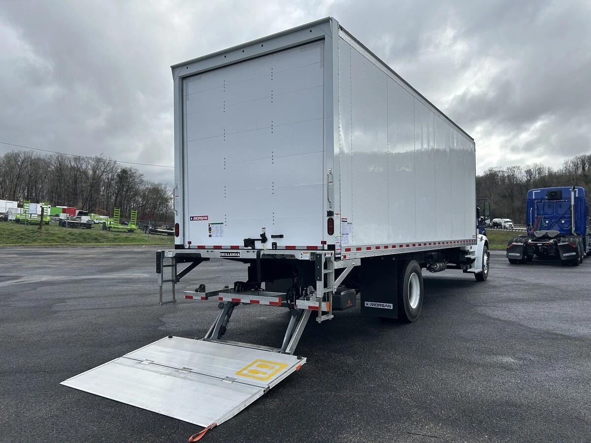 2026 Freightliner M2 106 — photo 17