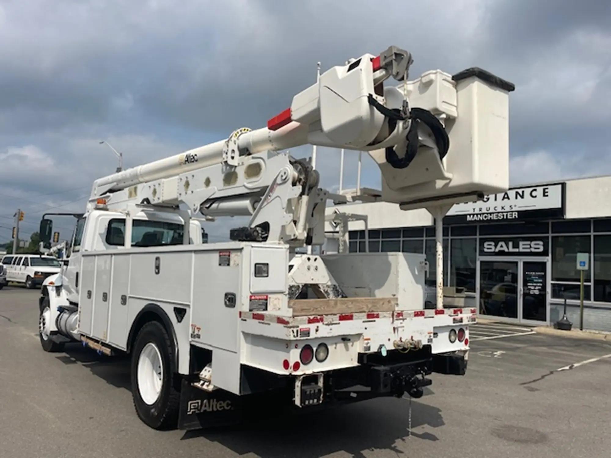 2019 International 4300 in Barrington, NH — photo 15