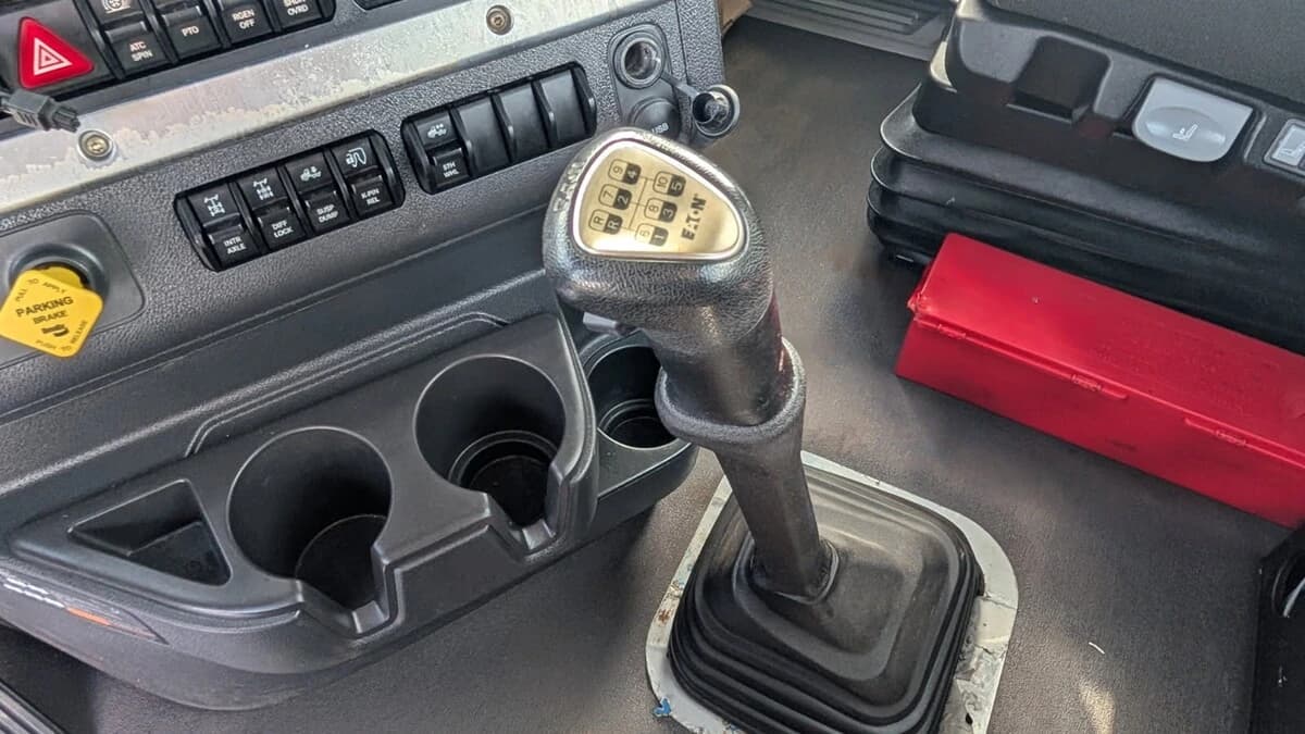 2024 Western Star 47X — photo 21