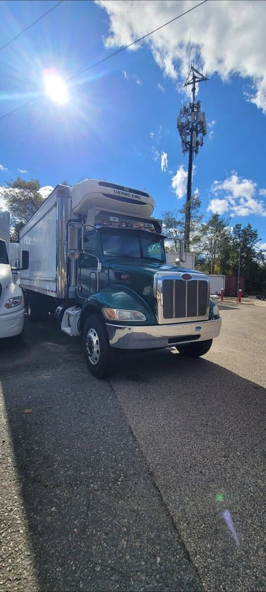 2014 Peterbilt 337