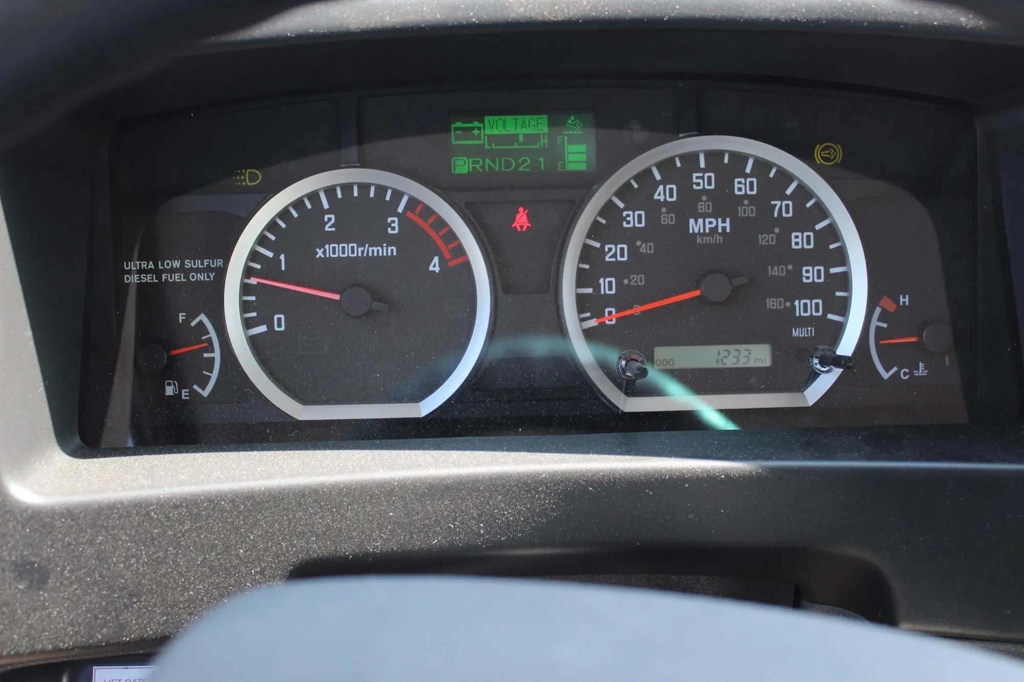 2024 Isuzu NRR in Wilmington, MA — photo 25