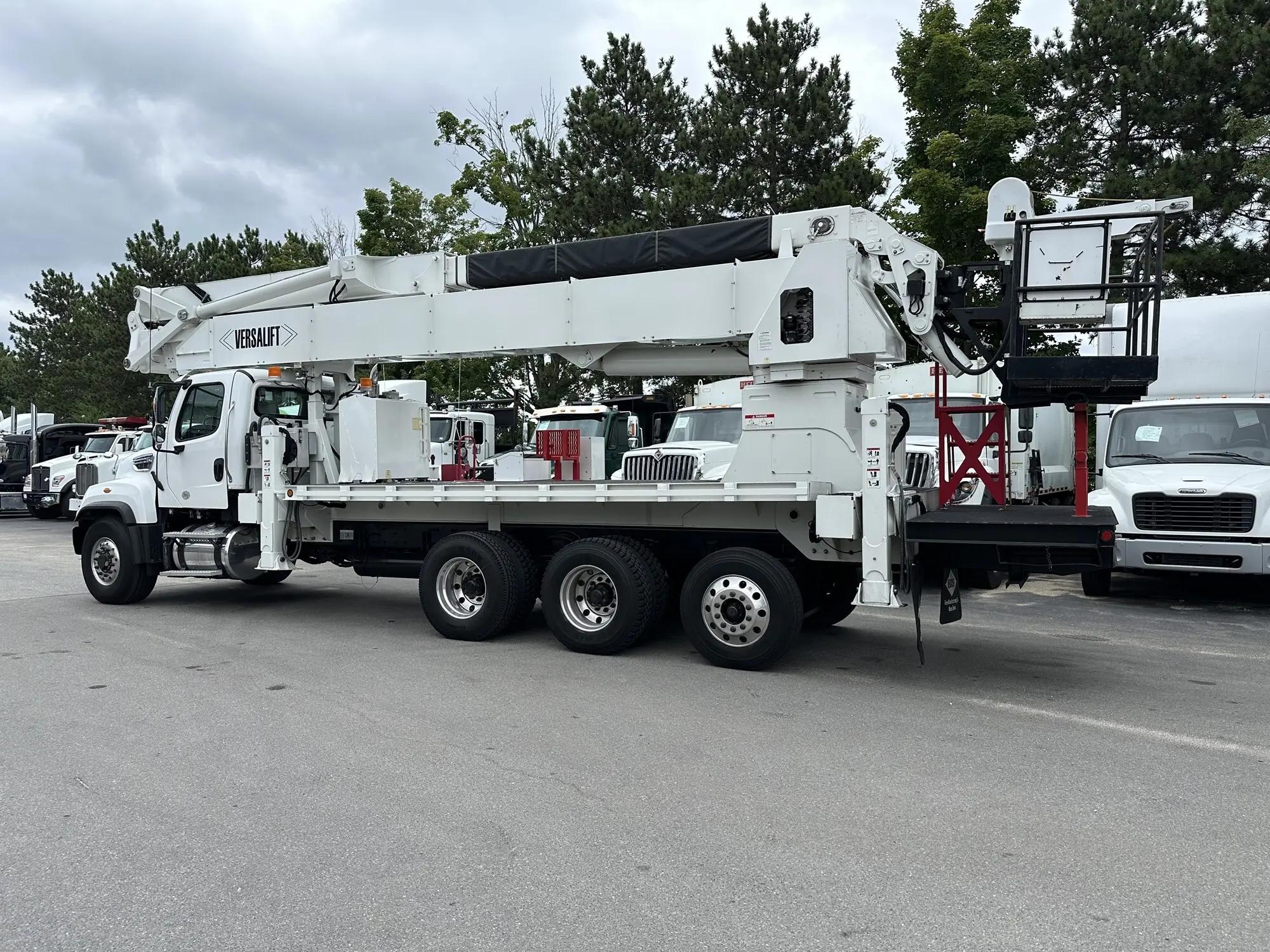 2018 Freightliner 114SD in Manchester, NH — photo 7
