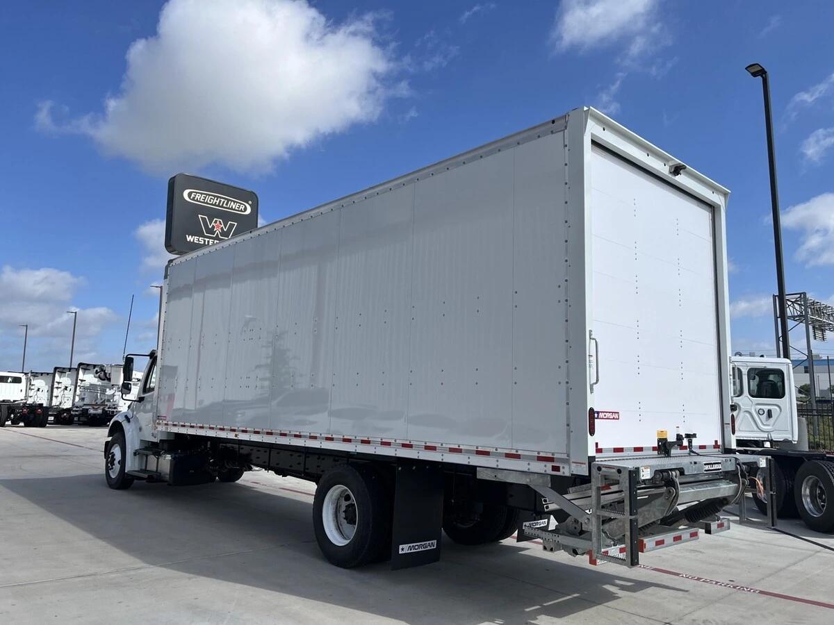 2027 Freightliner M2 106 — photo 8