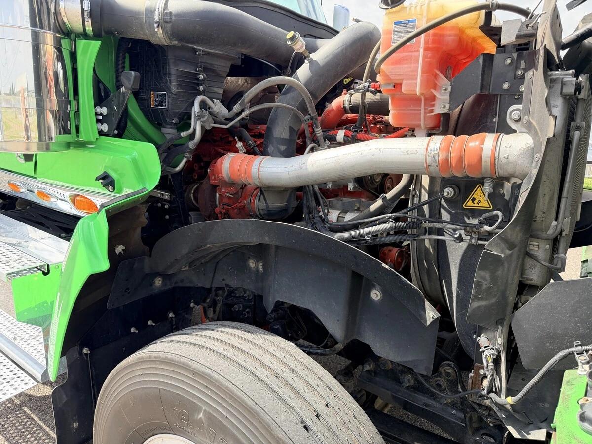 2022 International HX in Union City, TN — photo 12
