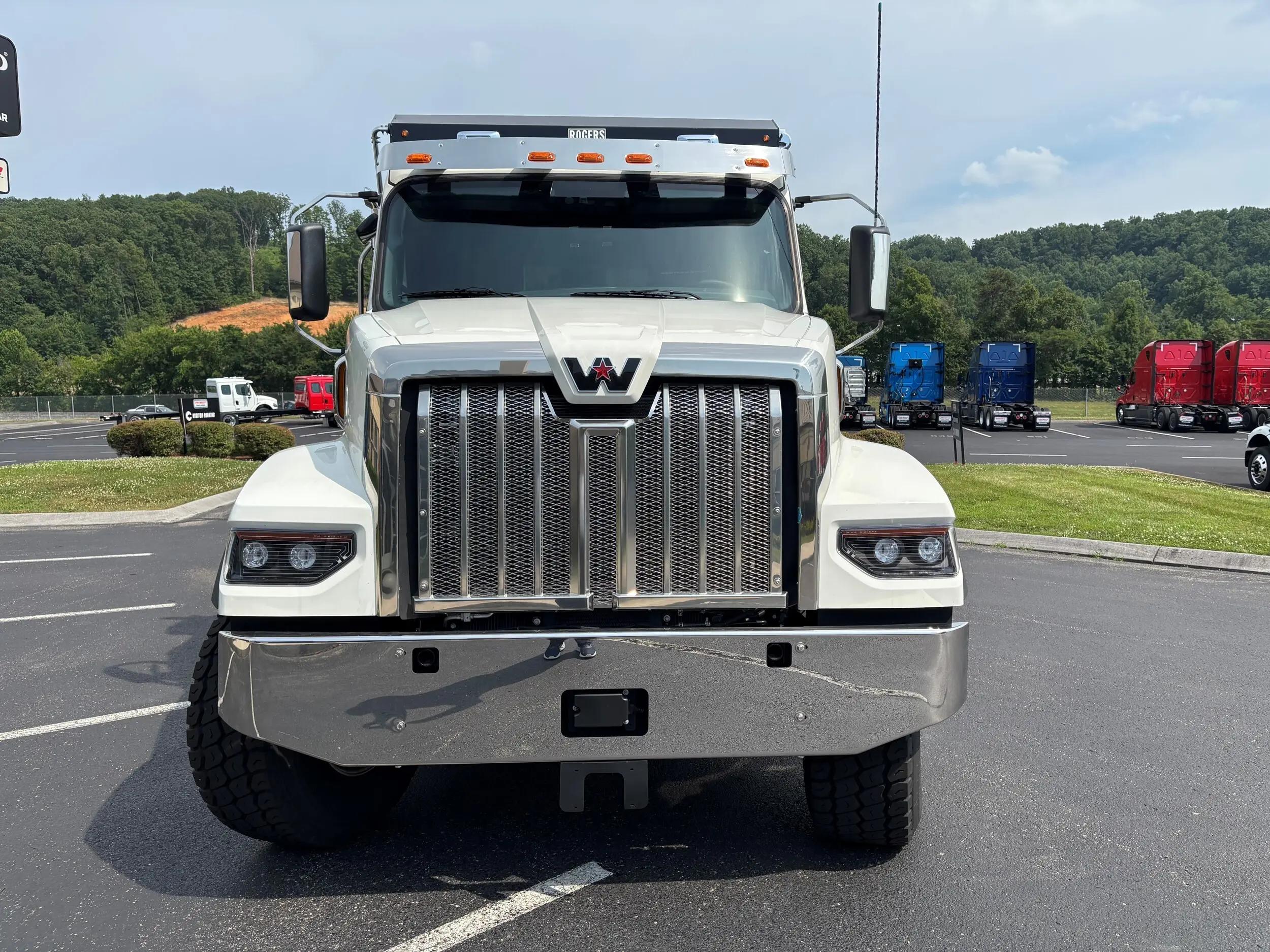 2026 Western Star 49X in Knoxville, TN — photo 2