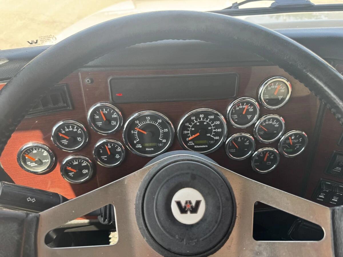 2019 Western Star 4900 — photo 22