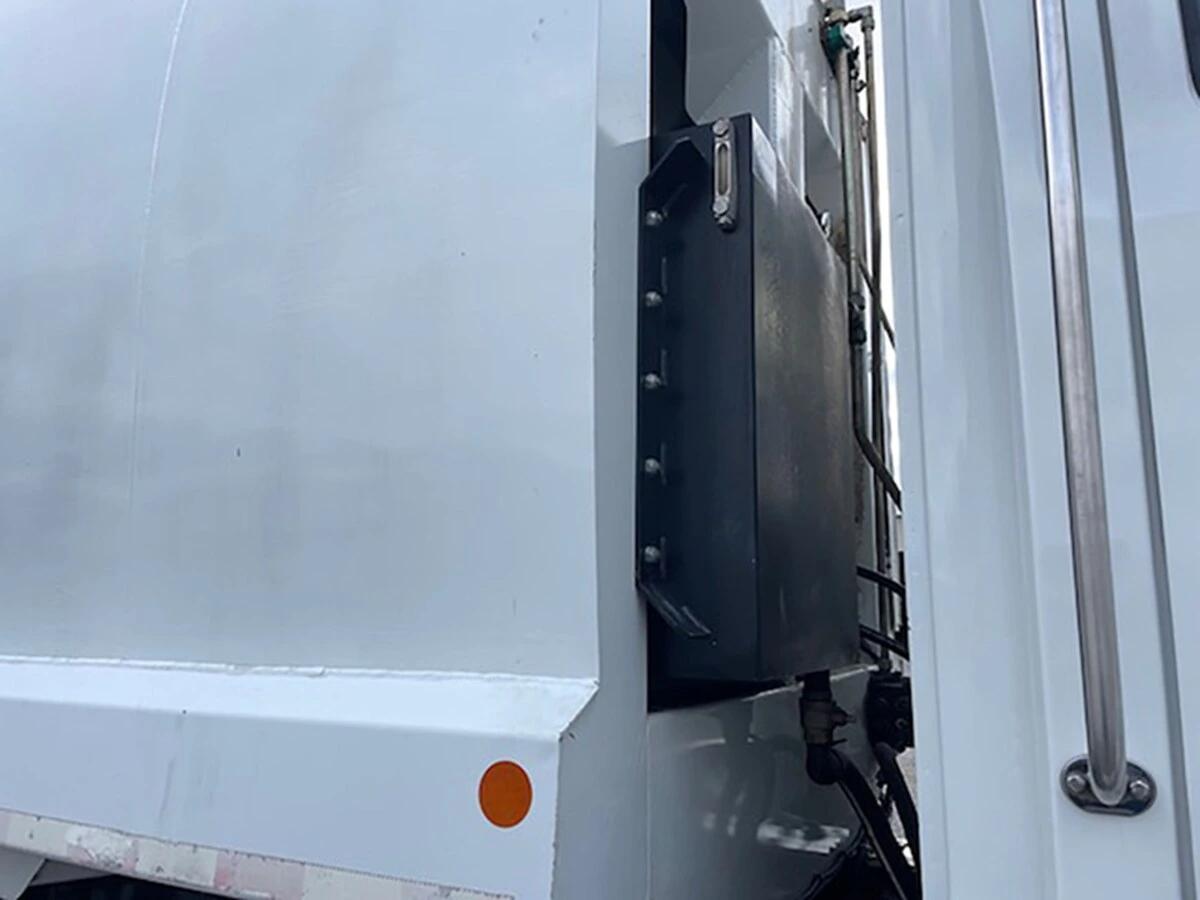 2020 Western Star 4700 in Warminster, PA — photo 7
