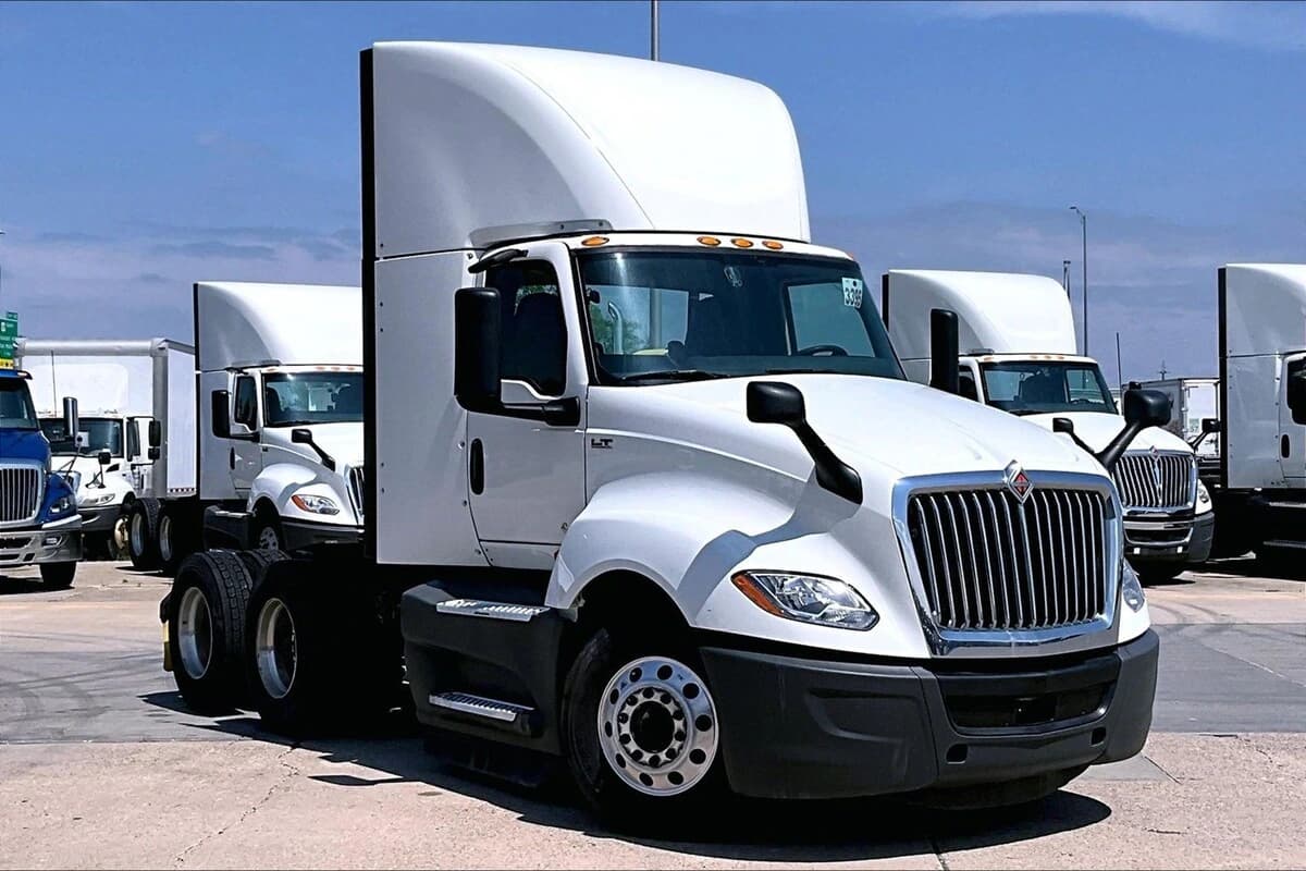 2022 International LT