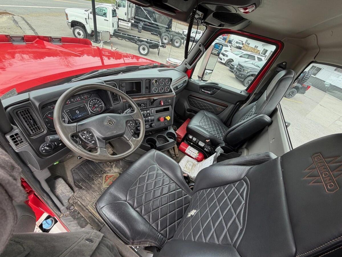 2023 International HX in Clarion, PA — photo 9